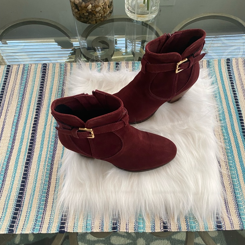 Diba sleek booties burgundy suede ankle boots - Picture 1 of 15